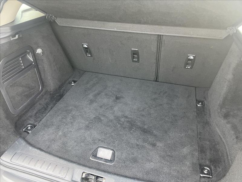 Land Rover Range Rover Evoque 2,0 TD4 4X4/AUTOMAT/Záruka! - fotka 7 z 30