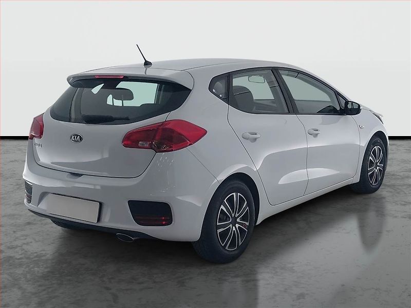 Kia Ceed (2017) 1.4 CVVT, Serv.kniha - fotka 5 z 15