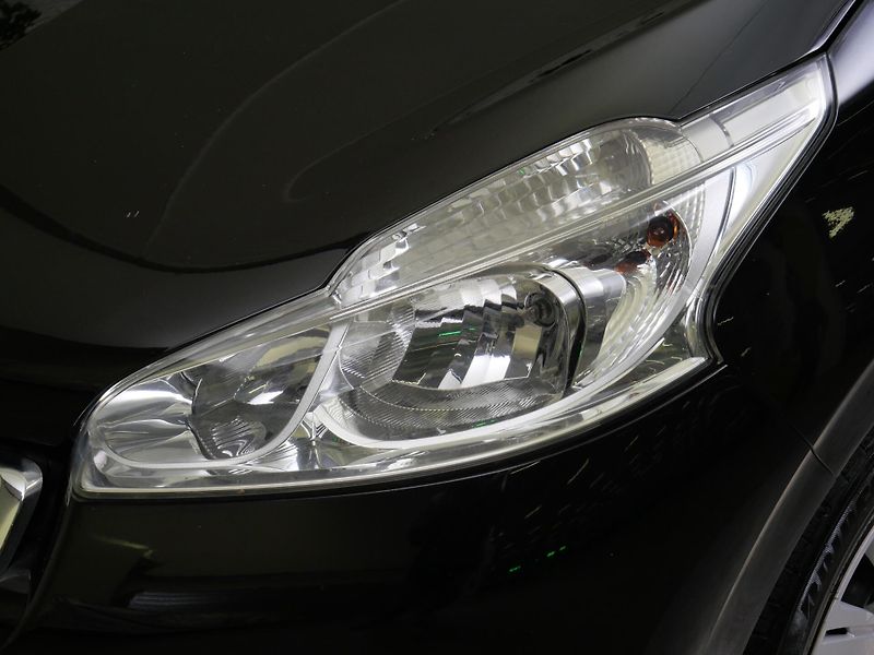 Peugeot 208 - fotka 9 z 23