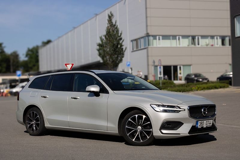 Volvo V60 Nové rozvody, servisovano - fotka 3 z 37