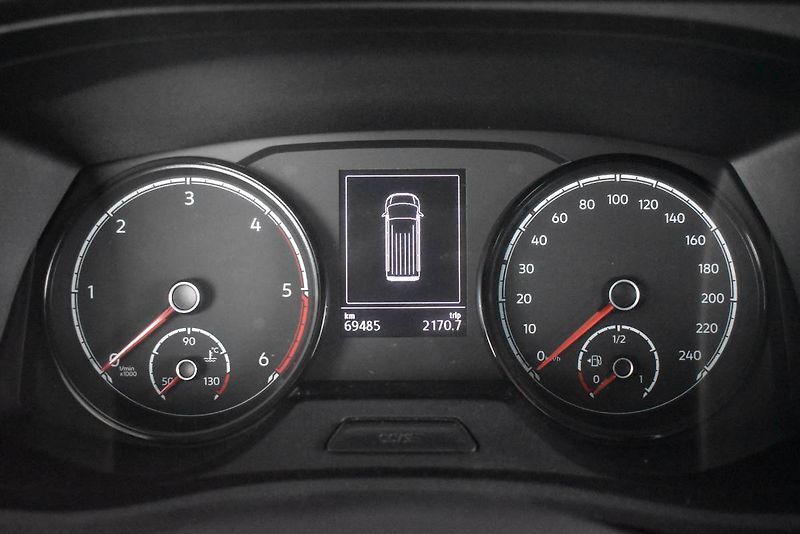 Volkswagen Caravelle (2023) 2.0TDI 110kW DSG, LED, 8 míst - fotka 16 z 24