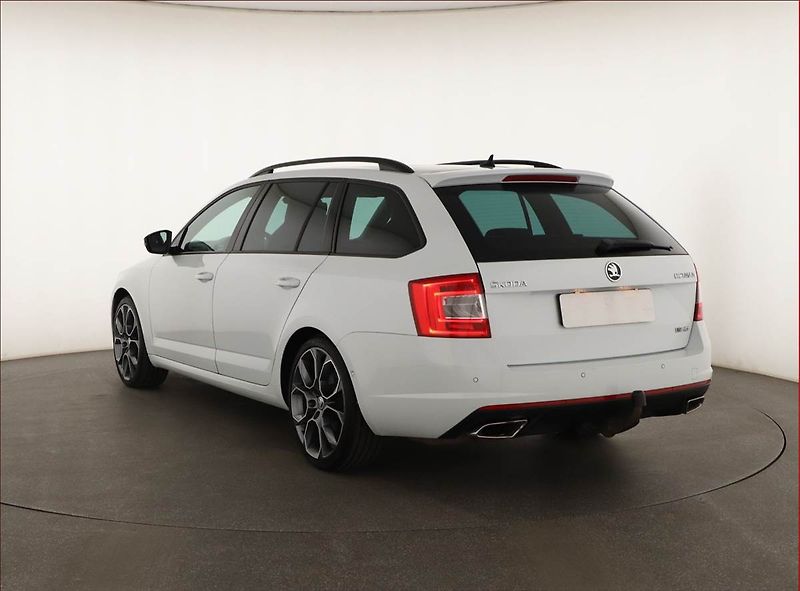 Škoda Octavia (2015) RS 2.0 TDI, Automat - fotka 4 z 21