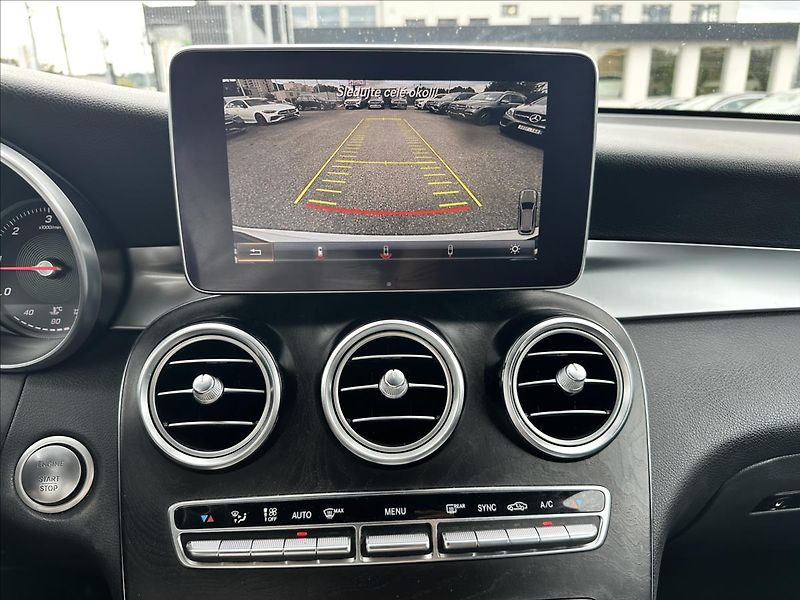Mercedes-Benz GLC 220d 4MATIC AMG Linie - fotka 13 z 13