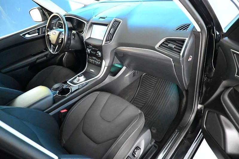 Ford S-MAX (2021) 2.0 LED Kamera Tažné 8Kol 8AT - fotka 10 z 33