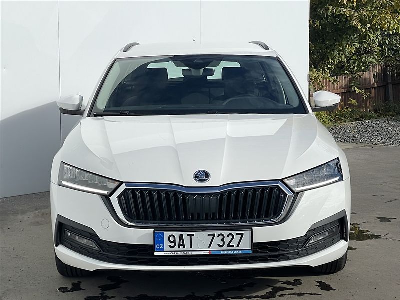 Škoda Octavia 1,5 TSI Combi Ambition Plus - fotka 22 z 23