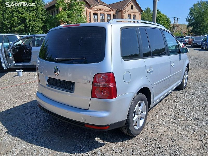 Volkswagen Touran 1.4 TSI, ALU, - fotka 9 z 30
