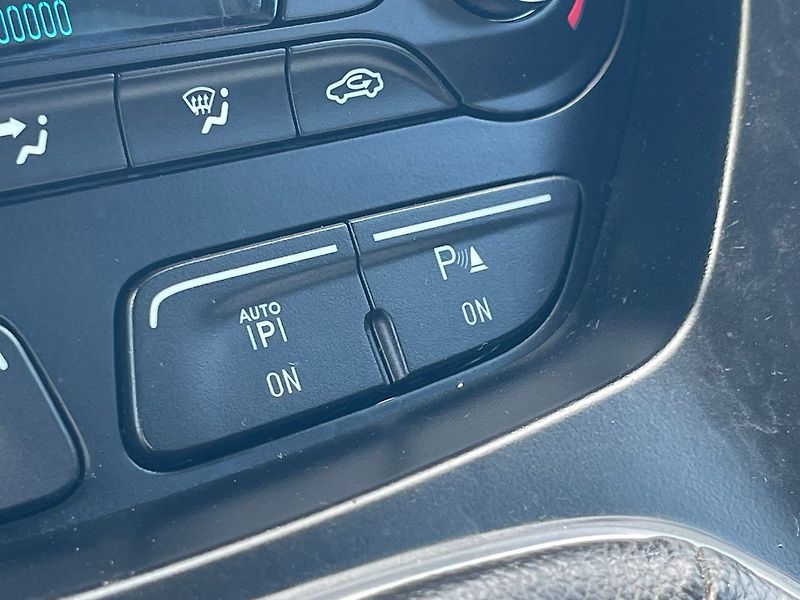 Ford C-MAX 1.6CDTi 85kW*ZADÁNO* - fotka 37 z 38