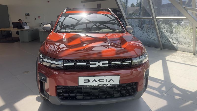 Dacia Bigster (2026) Bigster Journey Hybrid 155 - fotka 2 z 19