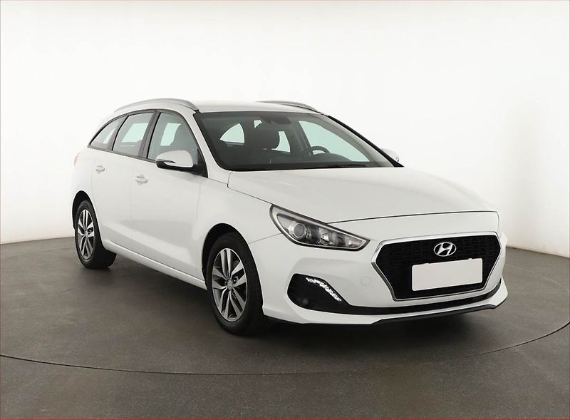 Hyundai i30 (2019) Comfort 1.0 T-GDI, ČR,1.maj - fotografie inzerátu