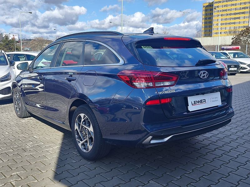 Hyundai i30 1.5 T-GDI/103kW Style DCT - fotka 7 z 31