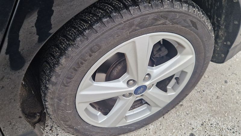 Ford Galaxy 2,0 TDCi - fotka 12 z 13