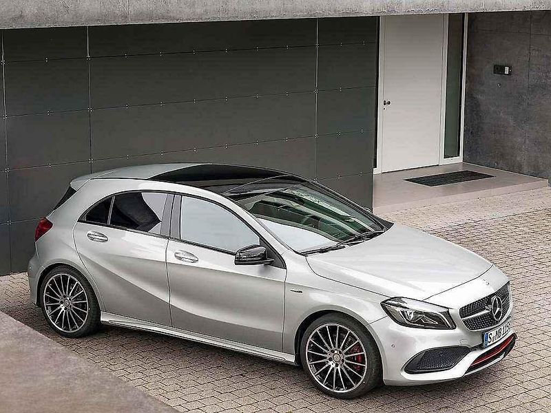 Mercedes-AMG A 45.
