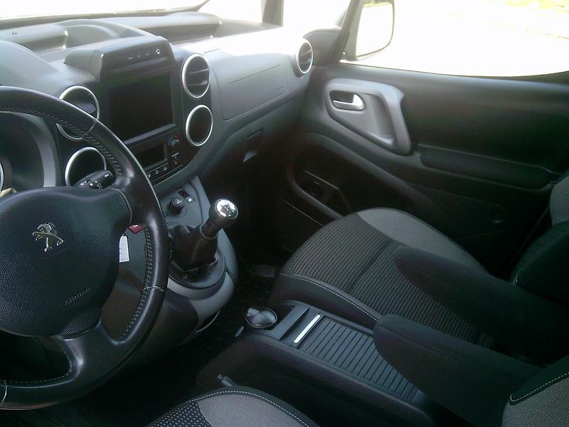 Peugeot Partner (2017) Tepee 1.6 VTi 88kW, KOUPENO ČR - fotka 16 z 16