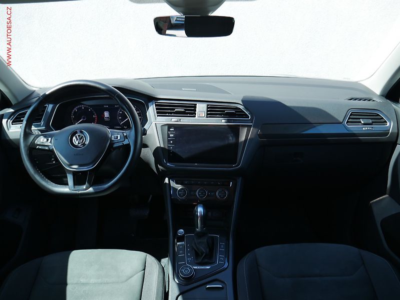 Volkswagen Tiguan (2018) 2.0 TDI 4x4, DSG, LED, navi - fotka 8 z 26