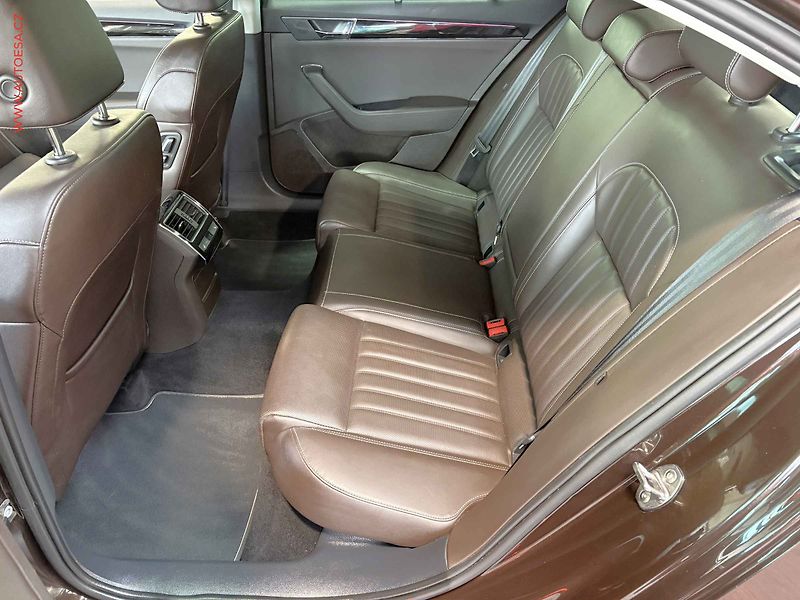 Škoda Superb (2019) 2.0 TDi 4x4, ČR, L&K, DSG - fotka 10 z 18