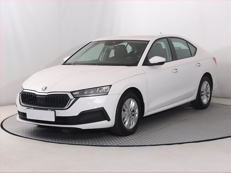 Škoda Octavia (2023) Ambition 1.5 TSI - fotka 2 z 20