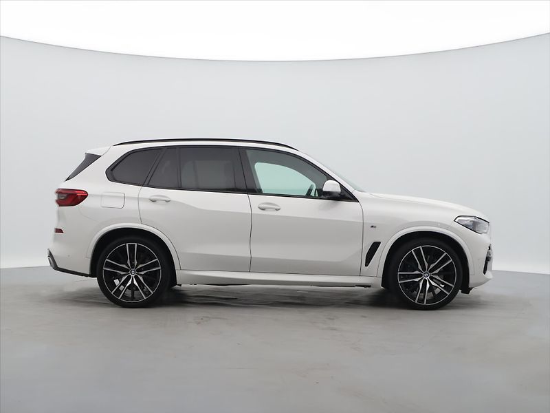 BMW X5 3,0 40 250kW xDrive Mpaket DPH - fotka 8 z 42