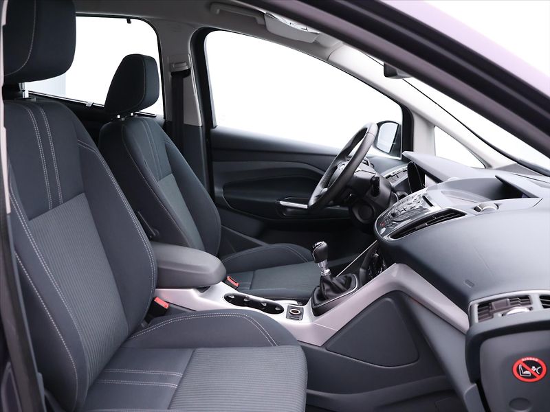 Ford C-MAX 2,0 TDCi 120kW Titanium 1.Maj. - fotka 13 z 37