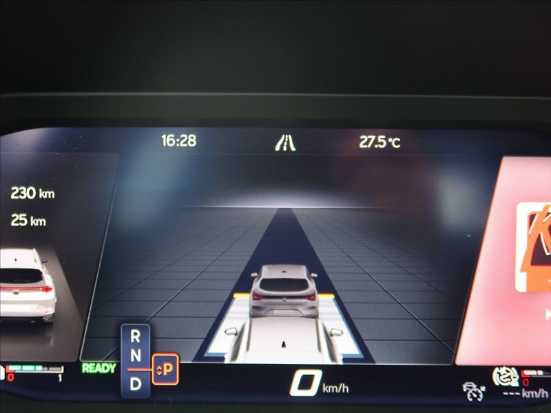 Cupra Formentor 1,4 TSi,150kW,e-Hybrid,DPH - fotka 11 z 29