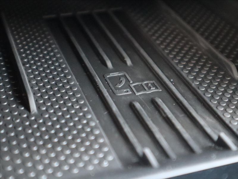 Volkswagen T-Cross 1,0 TSi Style LED Virtuál Kame - fotka 26 z 37