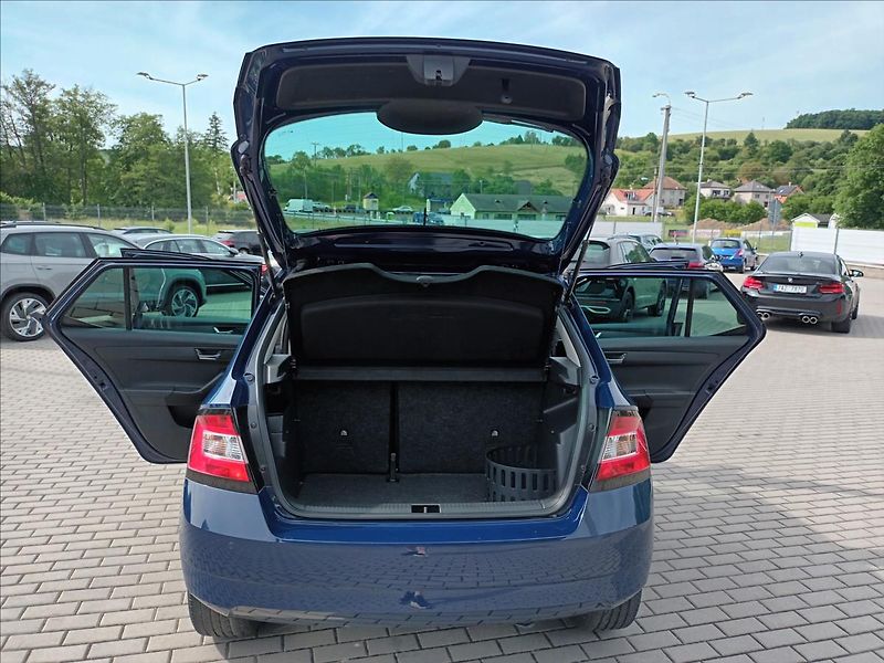 Škoda Fabia 1,2 TSI,66KW,1MAJ,AMBI,KOLA - fotka 18 z 45