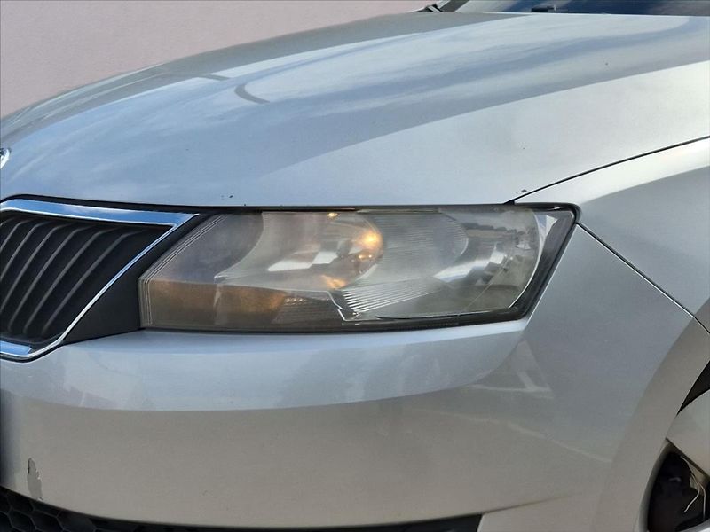 Škoda Rapid 1,6 TDi - fotka 5 z 14
