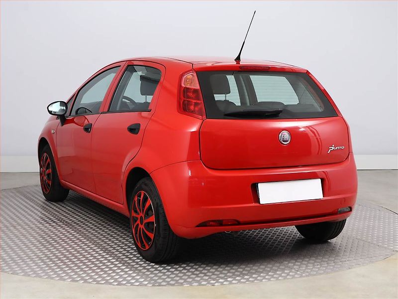 Fiat Punto (2011) 1.2, po STK, v provozu - fotka 4 z 12