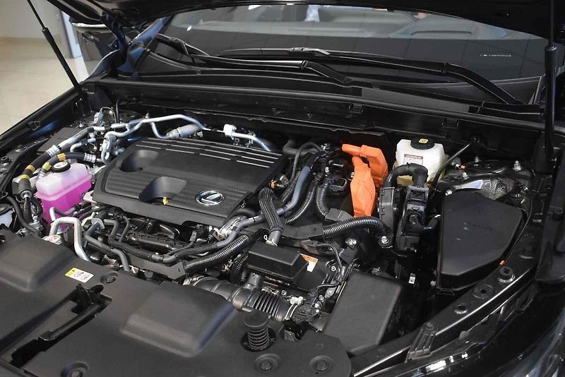 Lexus NX během testovací jízdy