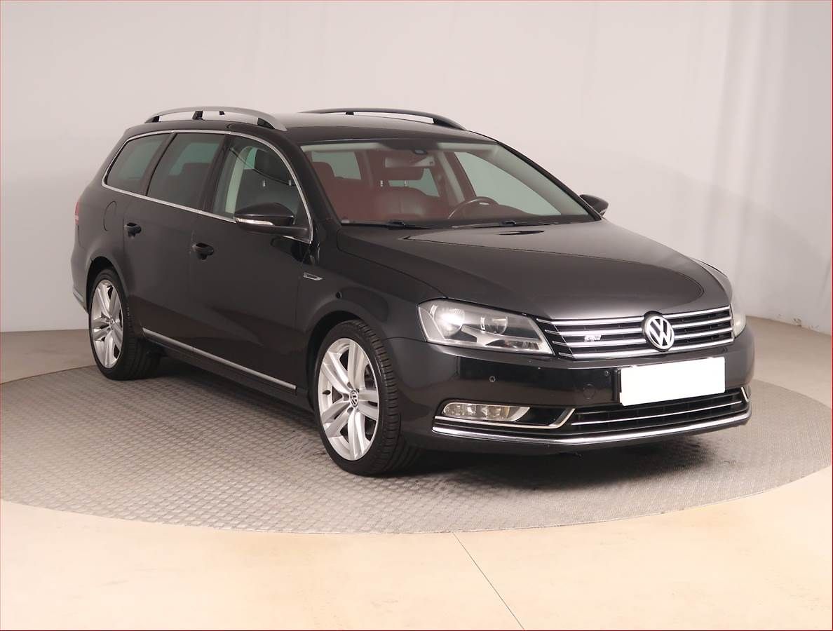 Volkswagen Passat Highline 2.0 TDI, Navi