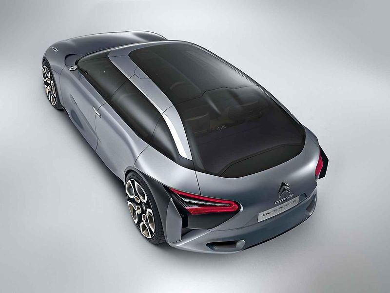 Koncept Cxprience Citroën představil v roce 2016
