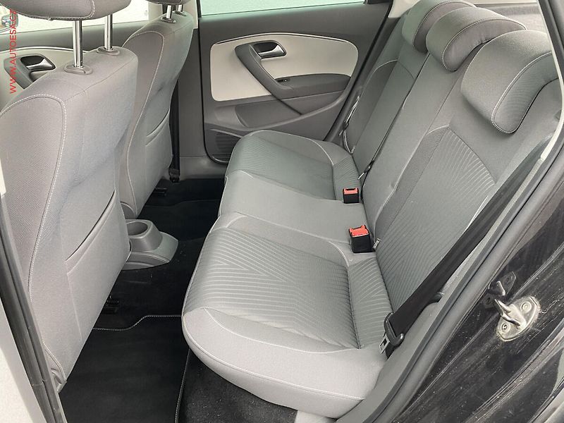 Volkswagen Polo (2014) 1.0 MPi, Fresh, +ALU - fotka 10 z 17