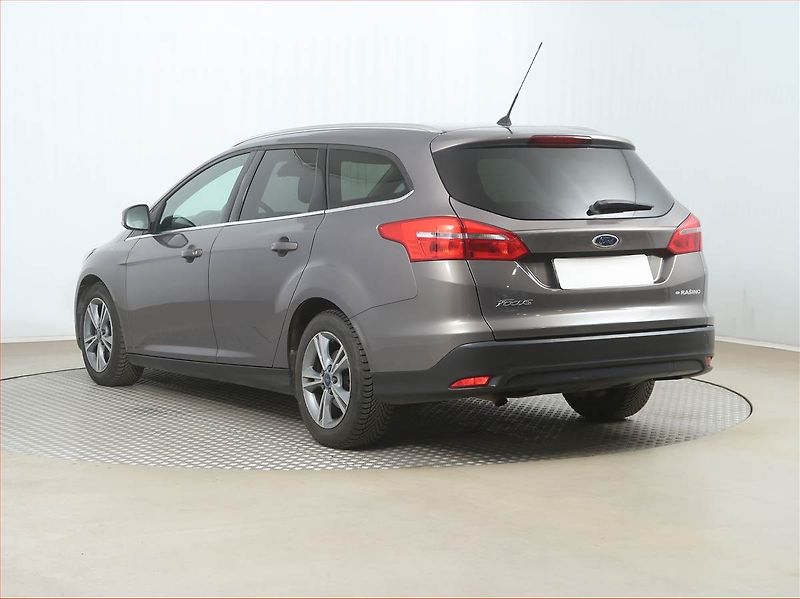 Ford Focus (2015) 1.5 TDCi, Tempomat - fotka 4 z 14