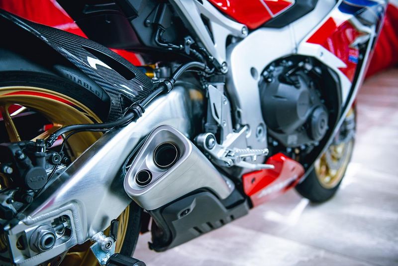 Honda CBR 1000 RR SP 1 MAJITEL  - fotka 13 z 40