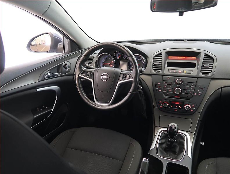 Opel Insignia (2009) 1.8, nová STK, v provozu - fotka 7 z 19