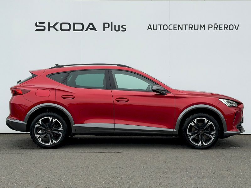 Cupra Formentor (2023) 1.5 TSI 110kW - fotka 32 z 35