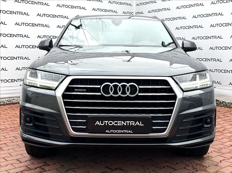 Audi Q7 3,0 TDi,QUATTRO,S-LINE,NEHAVAR - fotka 2 z 41