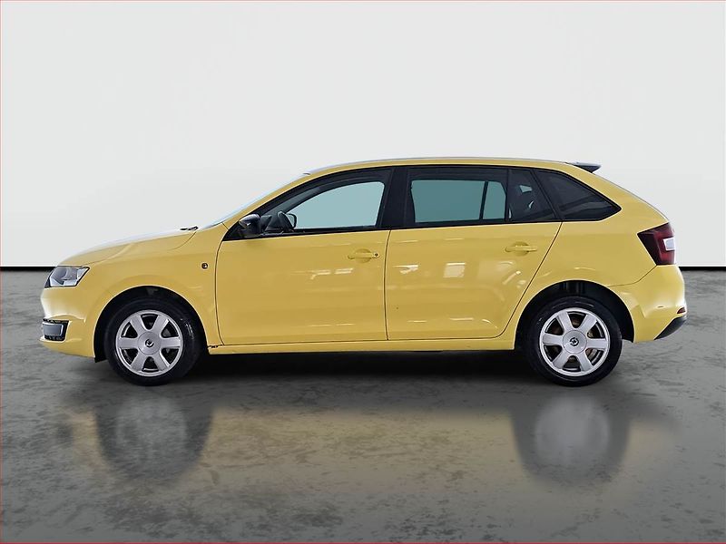 Škoda Rapid (2014) Spaceback 1.2 TSI, Xenony - fotka 3 z 18