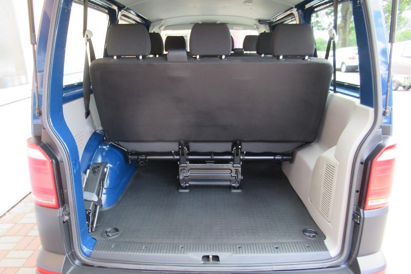 Volkswagen Transporter T6 2.0 TDI KLIMA 9 MÍST - fotka 23 z 31