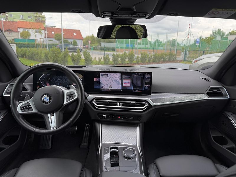 BMW Řada 3 (2024) 318d 110 kW/M-Sport/DPH - fotka 16 z 28