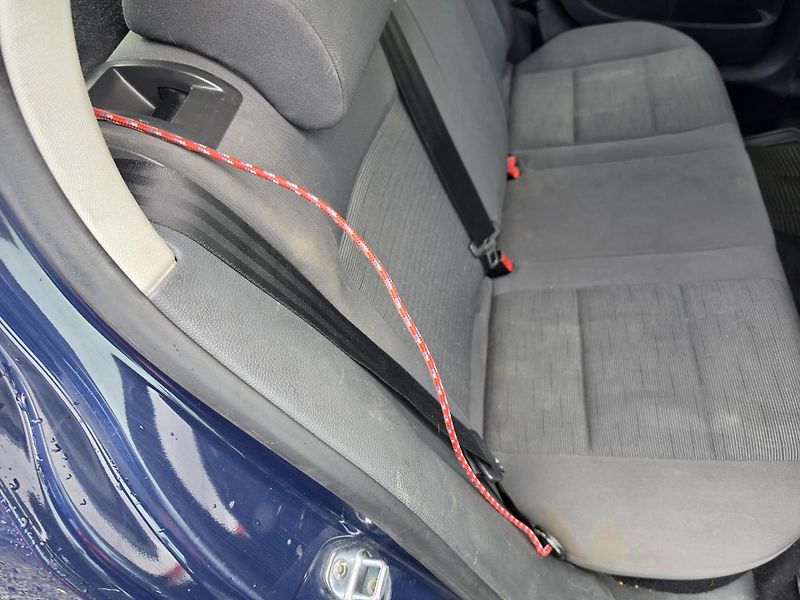 Volkswagen Golf 1.9 TDI 77Kw  - fotka 21 z 27