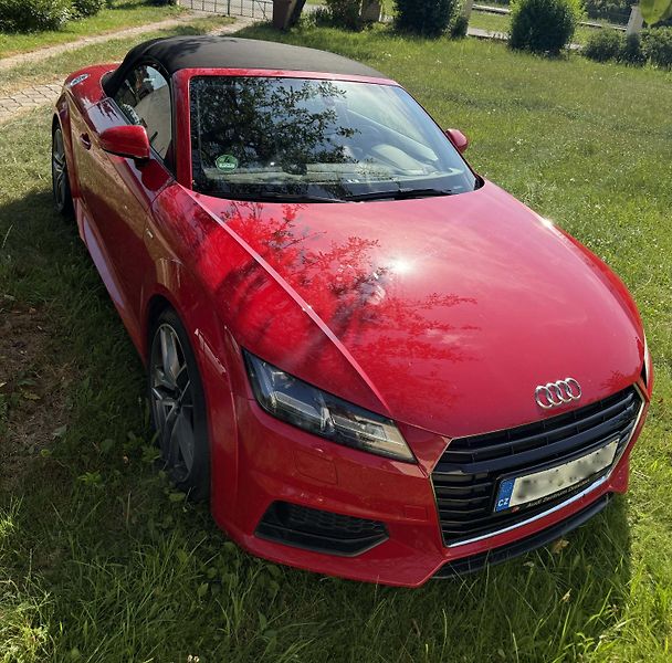 Audi TT (2016) Audi TT Roadster S-line - fotka 8 z 18
