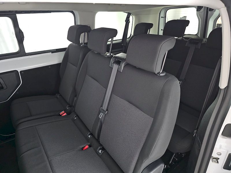Toyota ProAce Verso (2025) 2.0D 106kW COMBI L1 8S - fotka 8 z 27