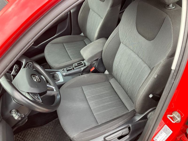 Škoda Octavia (2019) 1.6TDI 85kW STYLE NEHAVAROVANÉ - fotka 18 z 29