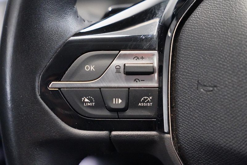 Peugeot 308 - fotka 16 z 30