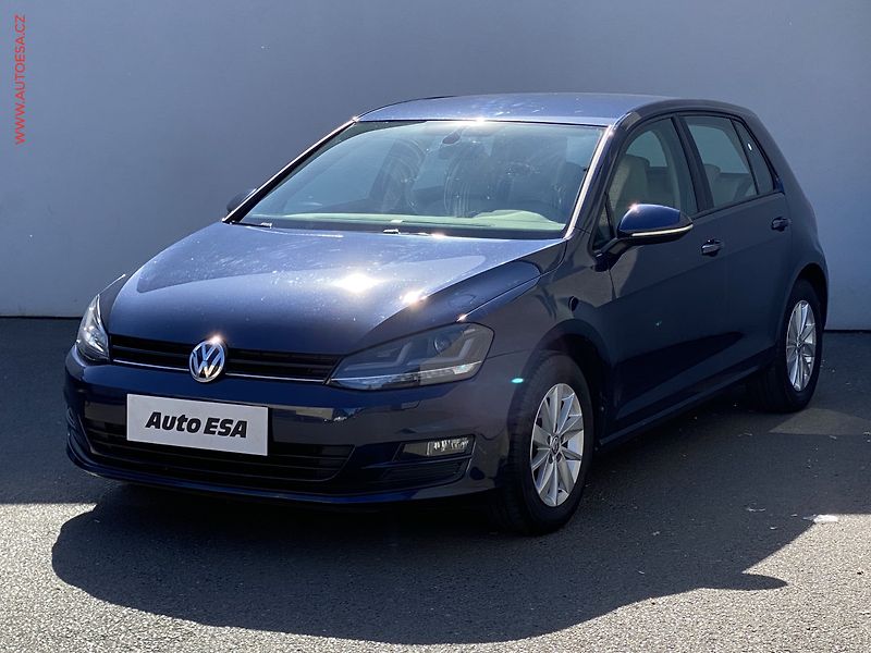 Volkswagen Golf (2013) 1.2TSi, ČR, servis.kniha, LED - fotka 3 z 16