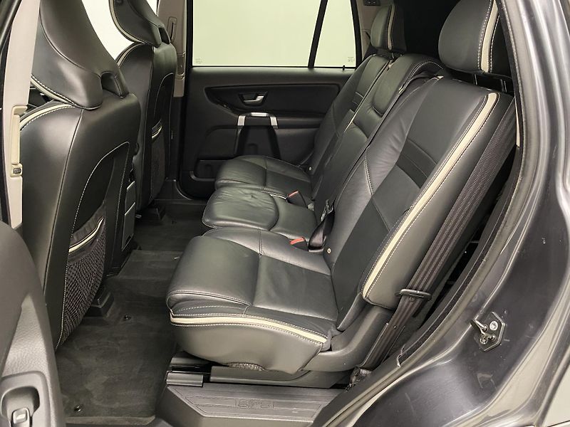 Volvo XC90 D5 AWD SPORT REZERVACE - fotka 5 z 42