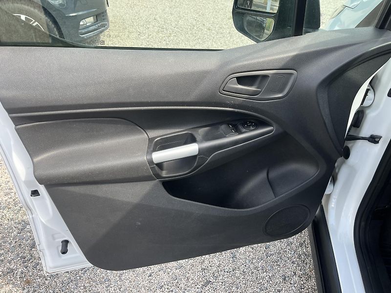 Ford Transit Connect (2015) 1.6TDCi 85Kw Tažné  - fotka 12 z 19