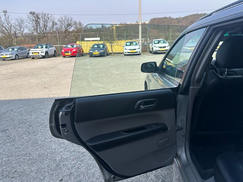 Subaru Forester 2.5i 155kW/4x4/Tažné - fotka 12 z 21