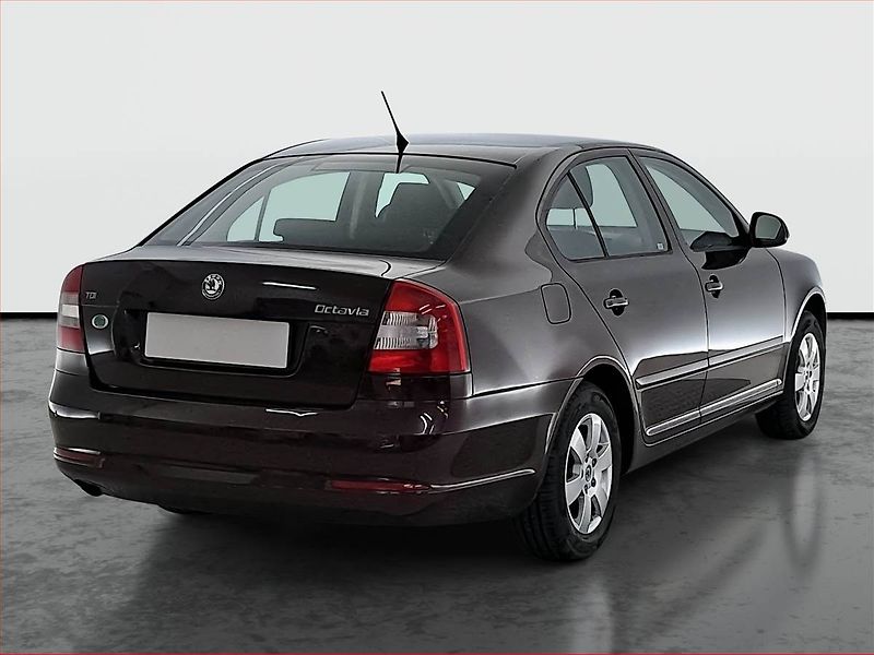 Škoda Octavia (2012) Elegance 1.6 TDI, Tempomat - fotka 5 z 14