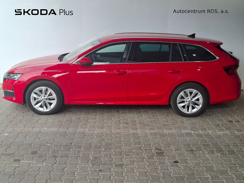 Škoda Octavia (2024) Combi STYLE TD 110/2.0 A7F - fotka 3 z 44